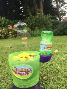 machine à bulles de jardin
